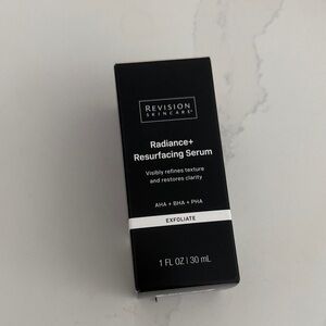 Revision Skincare Radiance+ Resurfacing Serum - Black